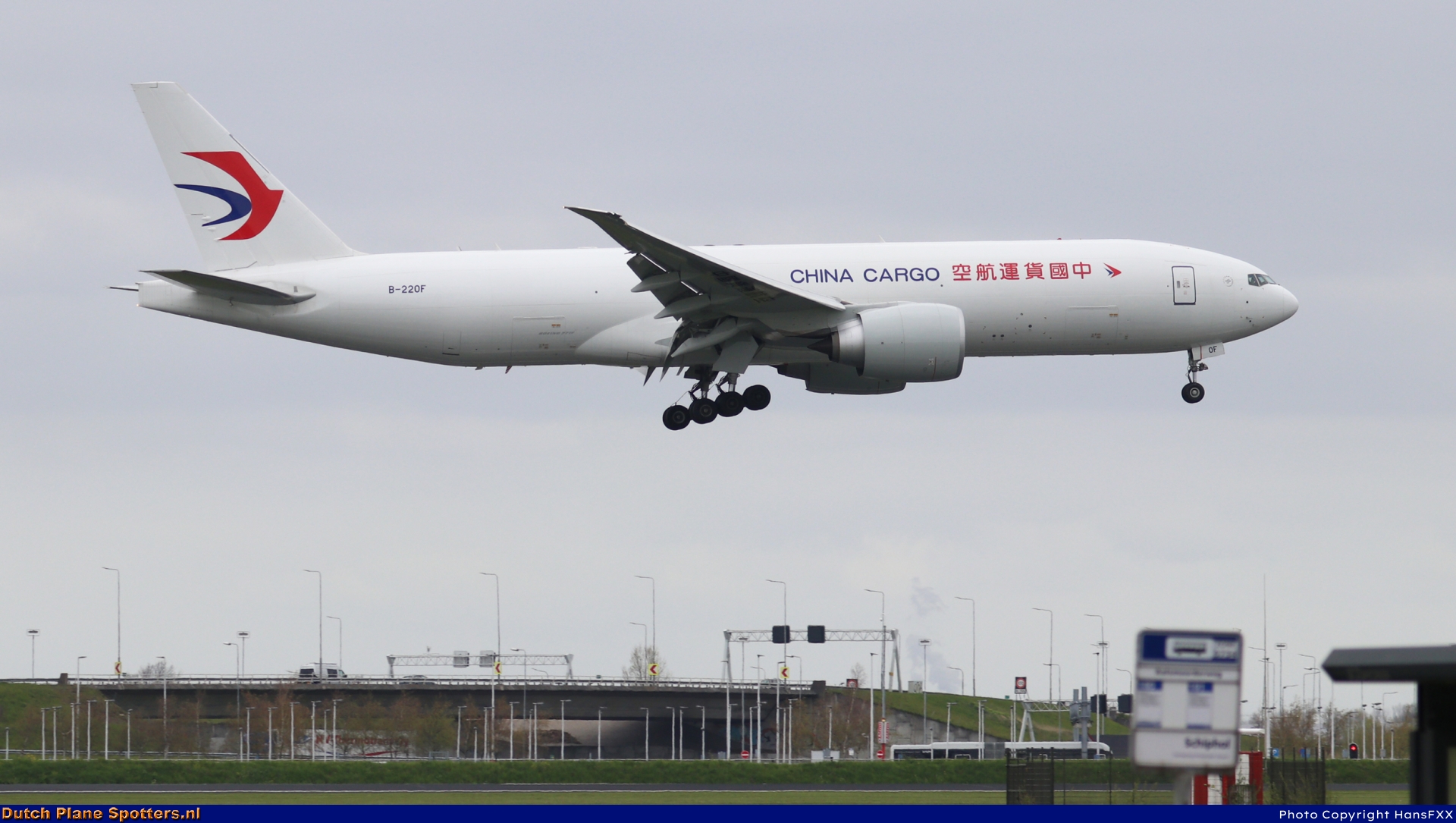 B-220F Boeing 777-F China Cargo Airlines by HansFXX
