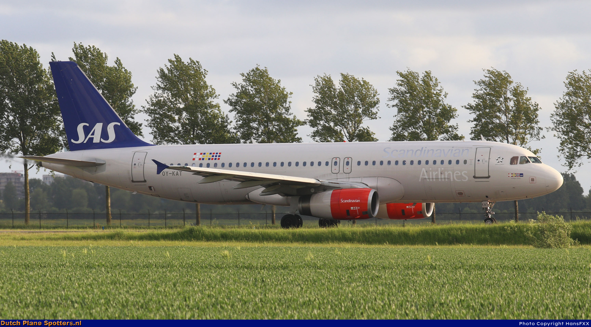 OY-KAT Airbus A320 SAS Scandinavian Airlines by HansFXX