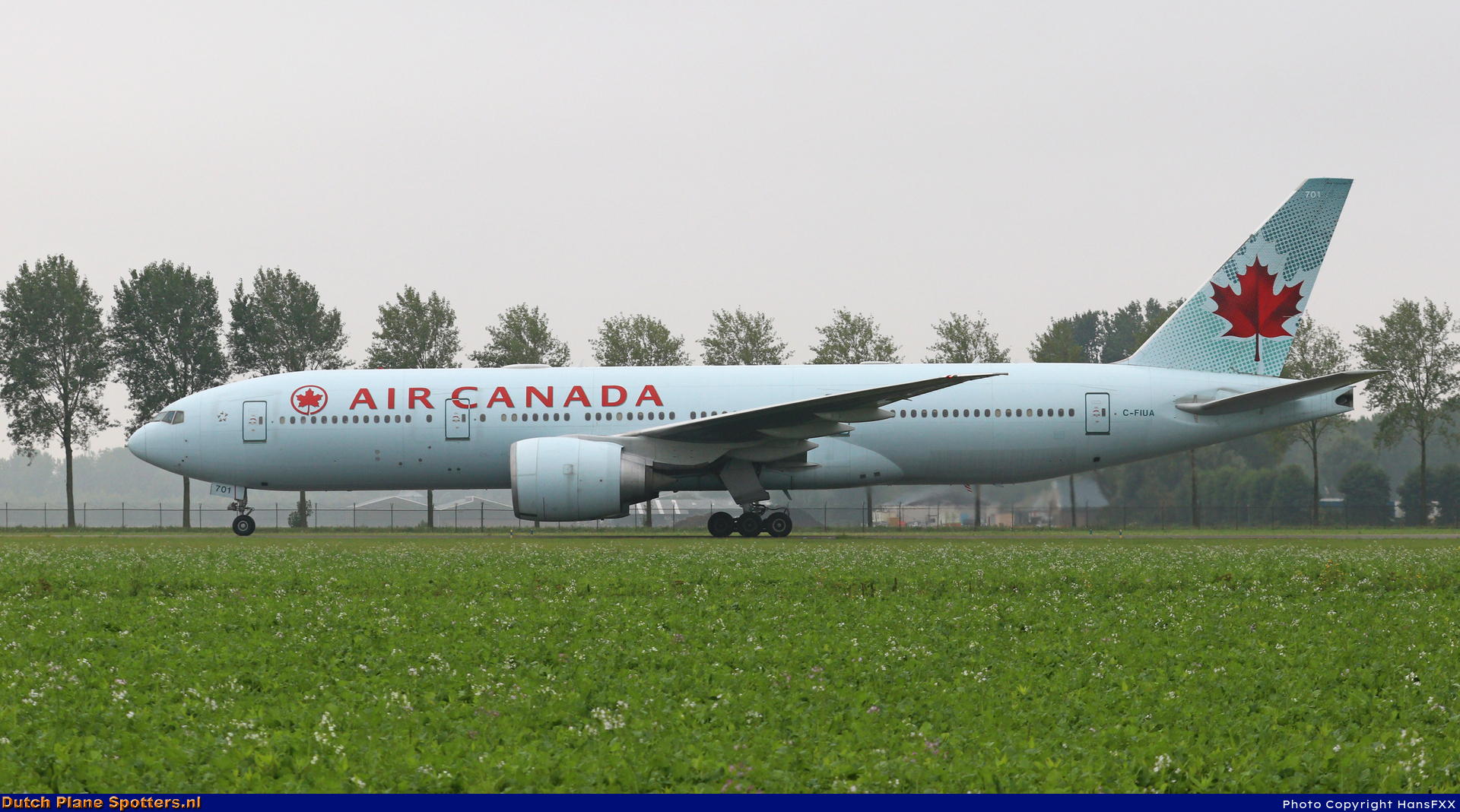 C-FIUA Boeing 777-200 Air Canada by HansFXX