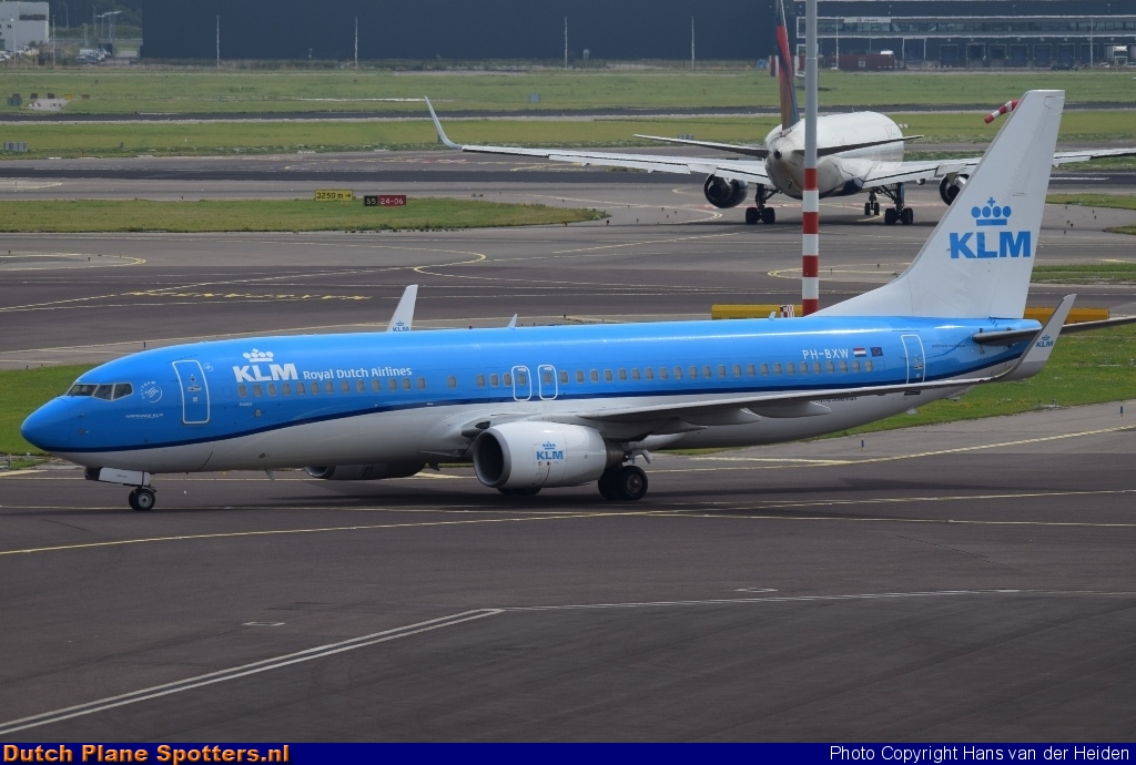 PH-BXW Boeing 737-800 KLM Royal Dutch Airlines by Hans van der Heiden