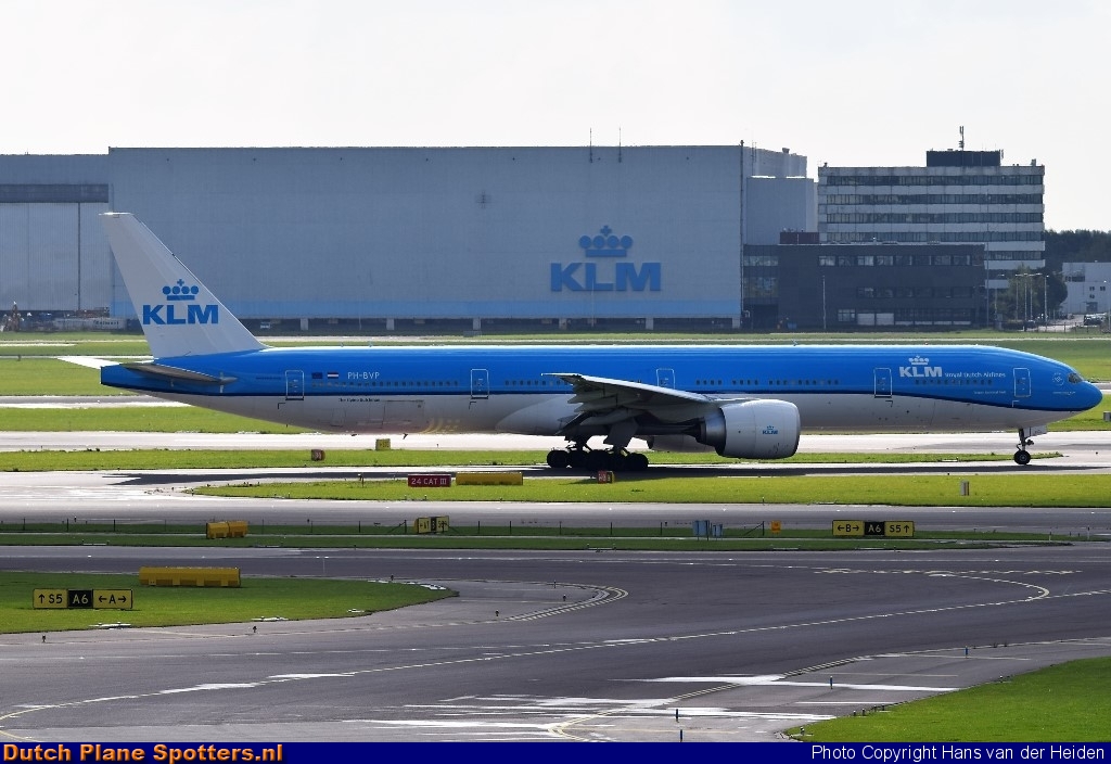 PH-BVP Boeing 777-300 KLM Royal Dutch Airlines by Hans van der Heiden