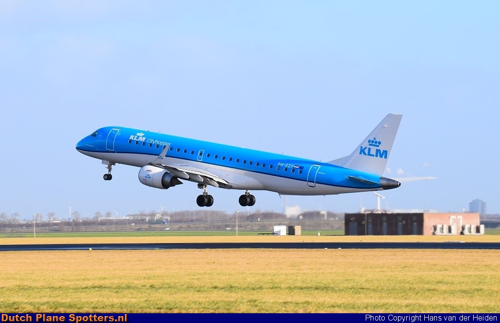 PH-EZF Embraer 190 KLM Cityhopper by Hans van der Heiden