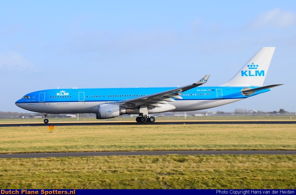 PH-AON Airbus A330-200 KLM Royal Dutch Airlines by Hans van der Heiden