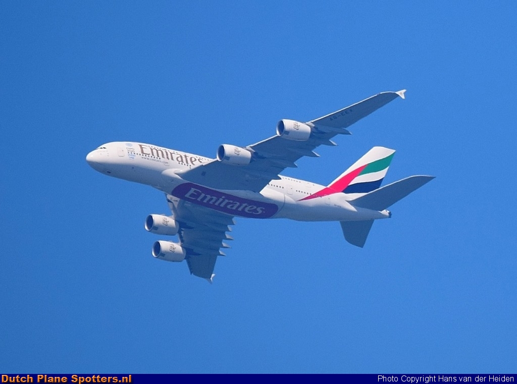 A6-EEX Airbus A380-800 Emirates by Hans van der Heiden
