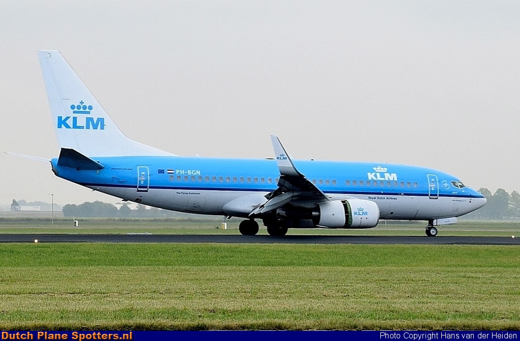 PH-BGN Boeing 737-700 KLM Royal Dutch Airlines by Hans van der Heiden