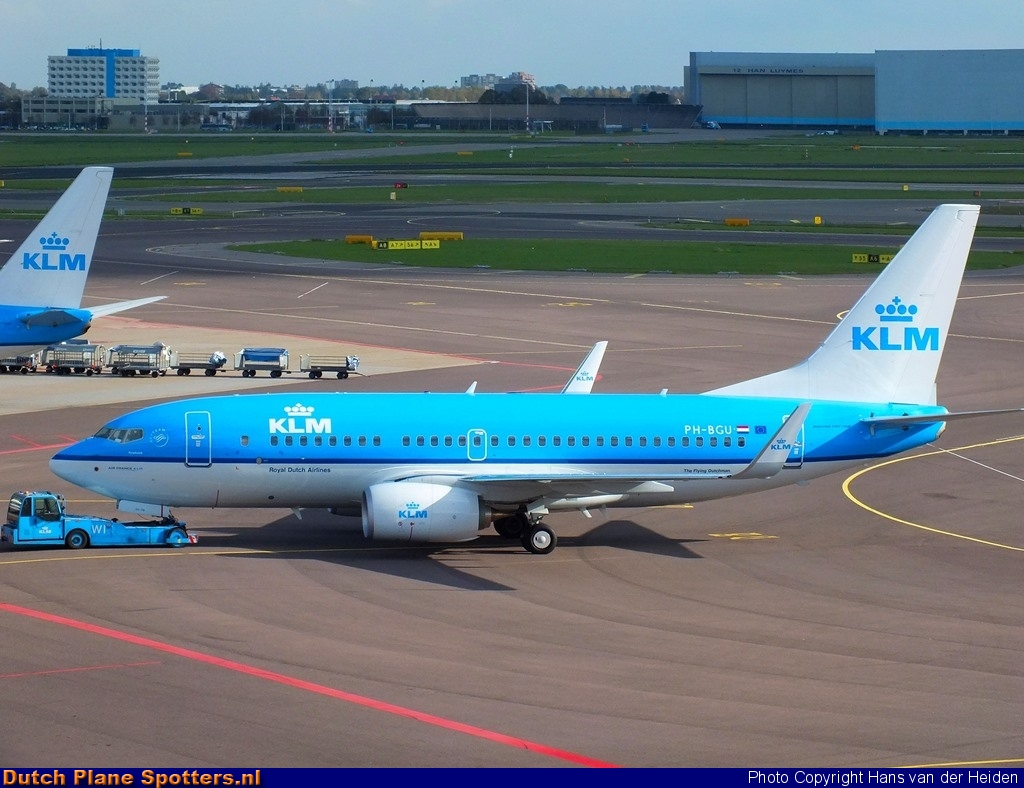PH-BGU Boeing 737-700 KLM Royal Dutch Airlines by Hans van der Heiden
