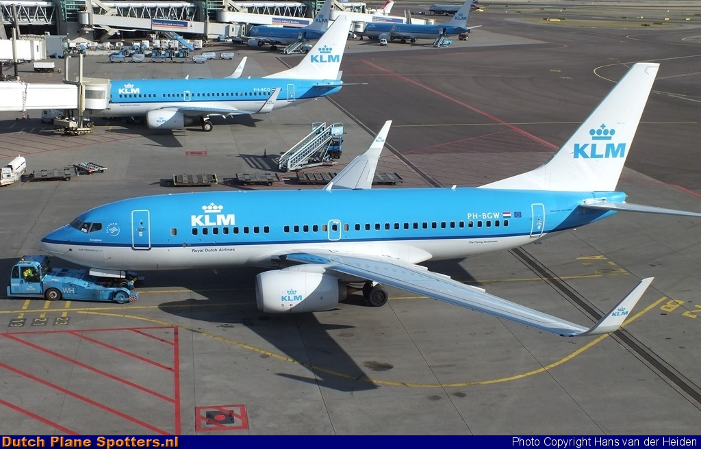 PH-BGW Boeing 737-700 KLM Royal Dutch Airlines by Hans van der Heiden