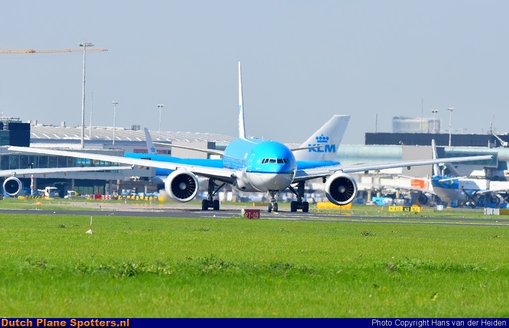 PH-BQM Boeing 777-200 KLM Asia by Hans van der Heiden
