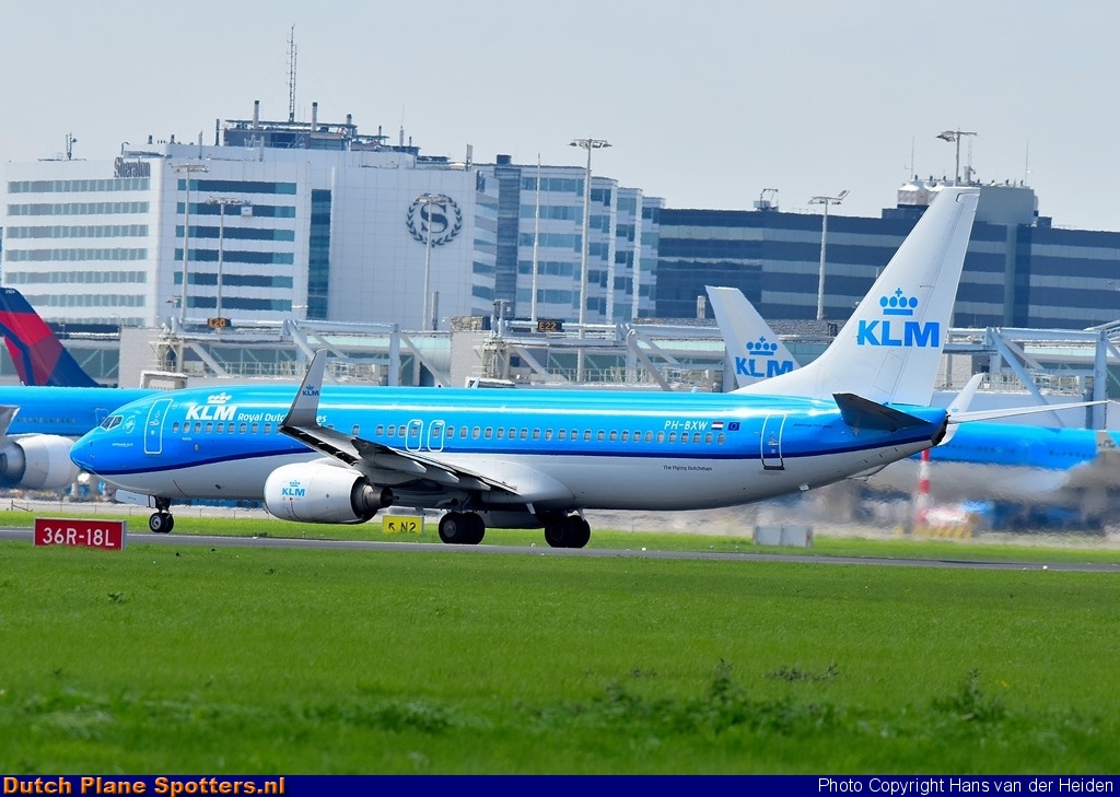 PH-BXW Boeing 737-800 KLM Royal Dutch Airlines by Hans van der Heiden