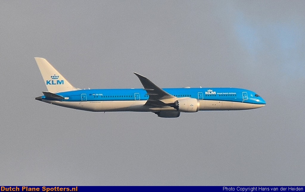 PH-BHL Boeing 787-9 Dreamliner KLM Royal Dutch Airlines by Hans van der Heiden