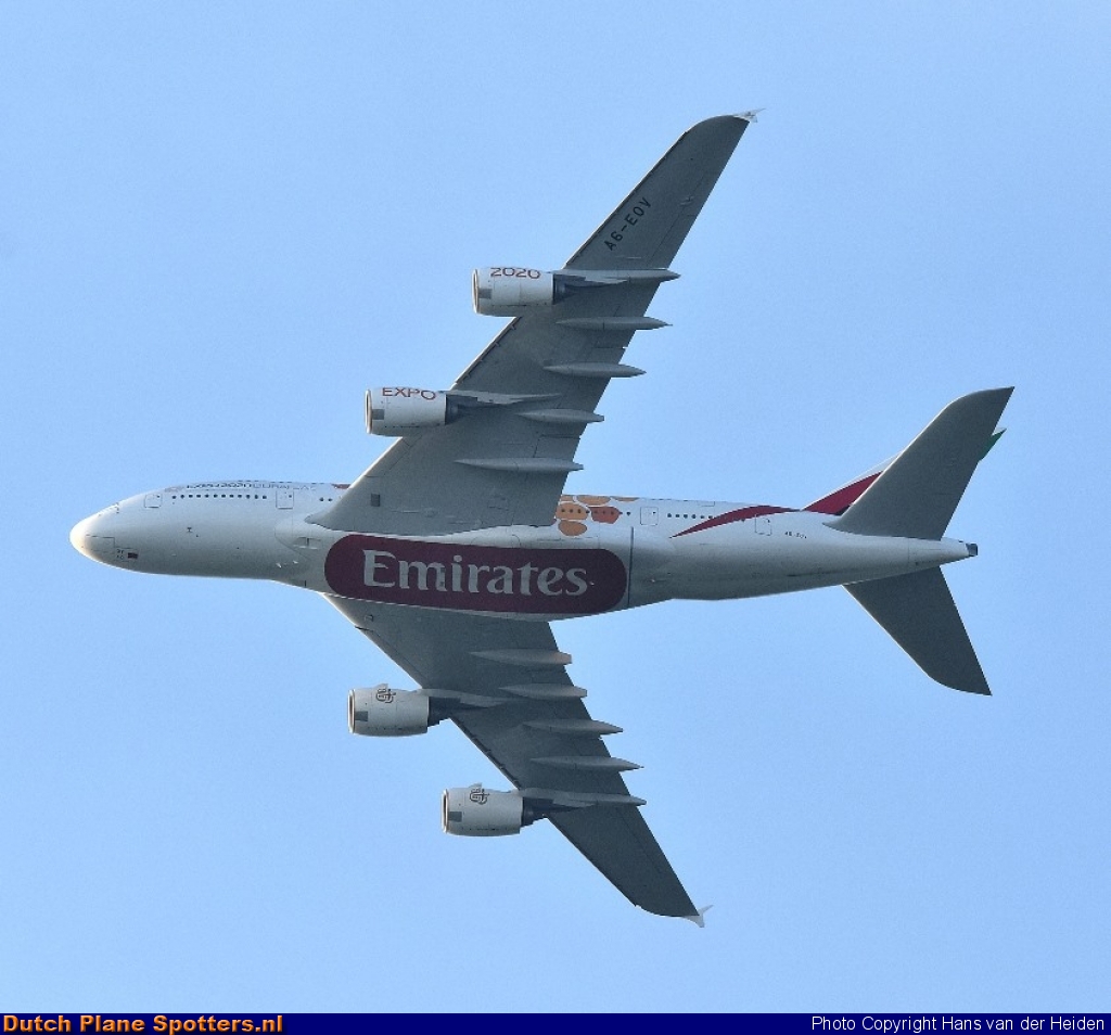 A6-EOV Airbus A380-800 Emirates by Hans van der Heiden
