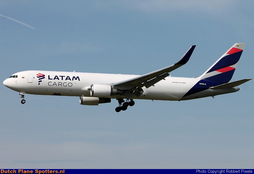 N532LA Boeing 767-300 LATAM Cargo by Robbert Pieete
