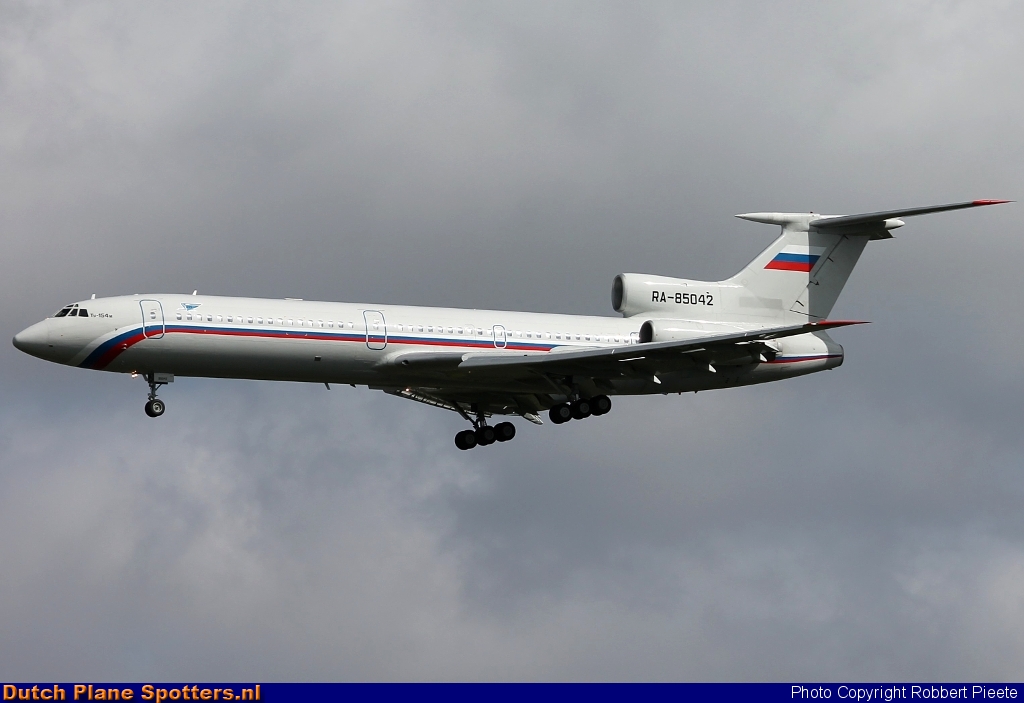 RA-85042 Tupolev Tu-154 MIL - Russian Air Force by Robbert Pieete
