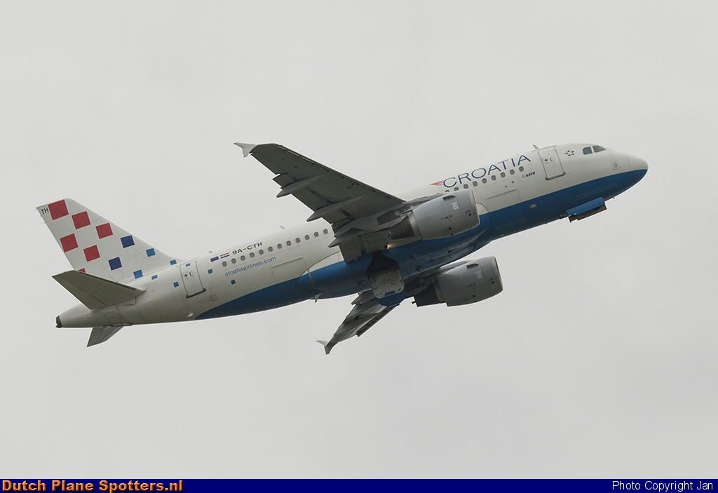 9A-CTH Airbus A319 Croatia Airlines by Jan
