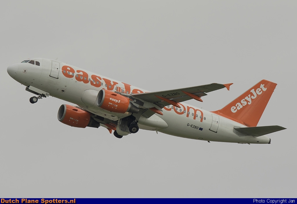 G-EZBO Airbus A319 easyJet by Jan