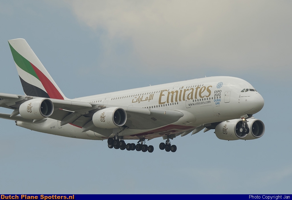 A6-EEZ Airbus A380-800 Emirates by Jan