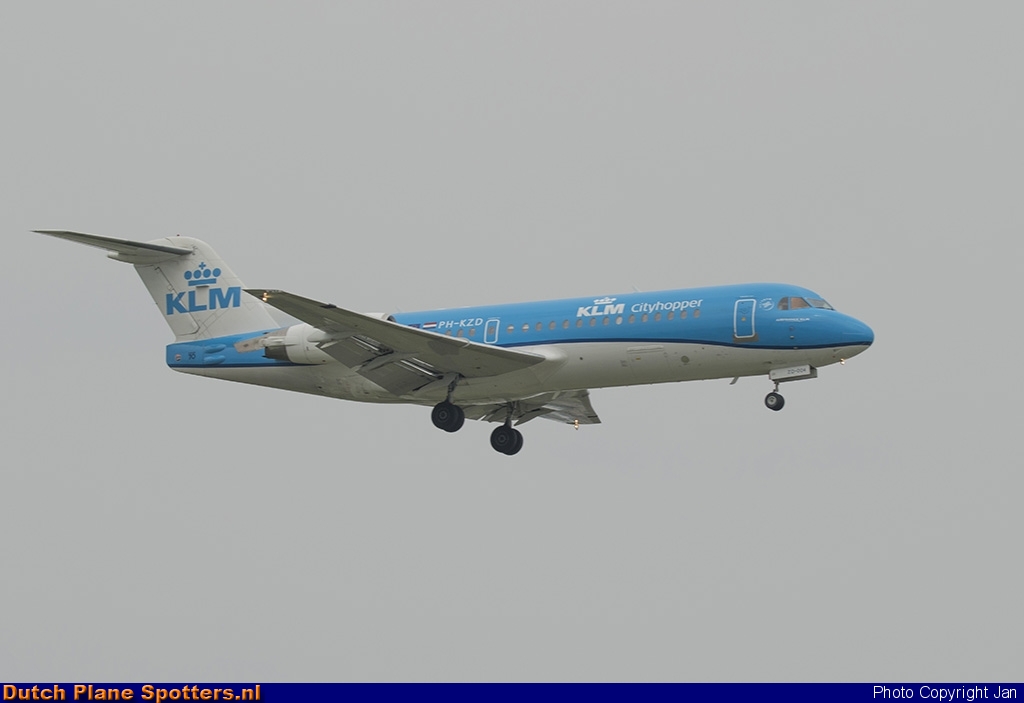 PH-KZD Fokker 70 KLM Cityhopper by Jan