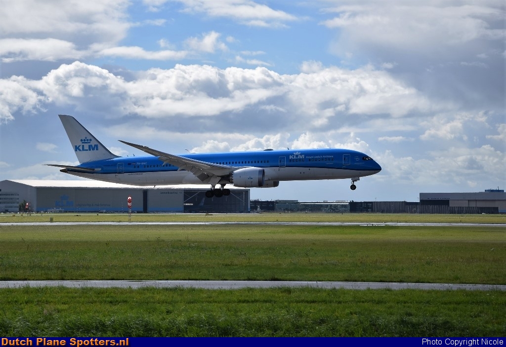 PH-BHC Boeing 787-9 Dreamliner KLM Royal Dutch Airlines by Nicole