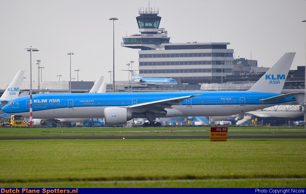 PH-BVC Boeing 777-300 KLM Asia by Nicole