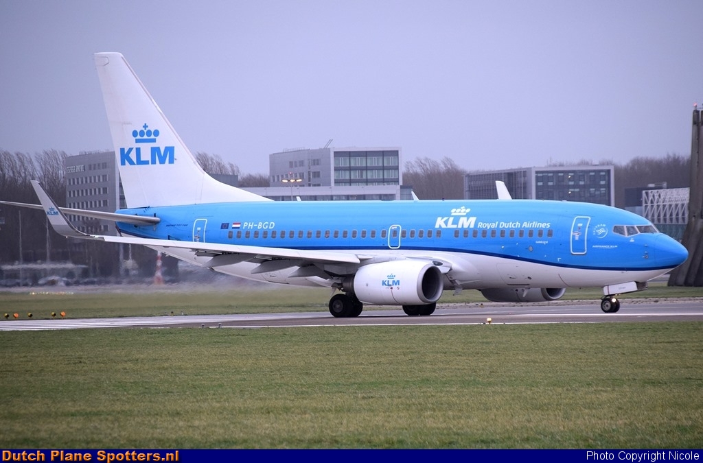 PH-BGD Boeing 737-700 KLM Royal Dutch Airlines by Nicole