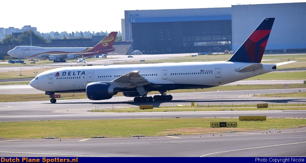 N710DN Boeing 777-200 Delta Airlines by Nicole
