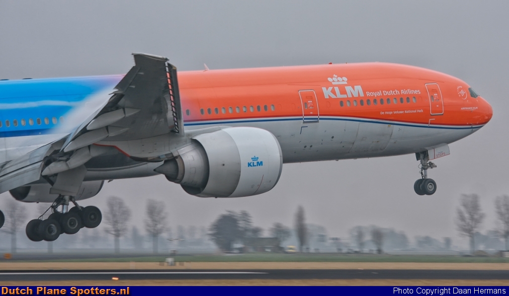 PH-BVA Boeing 777-300 KLM Royal Dutch Airlines by Daan Hermans