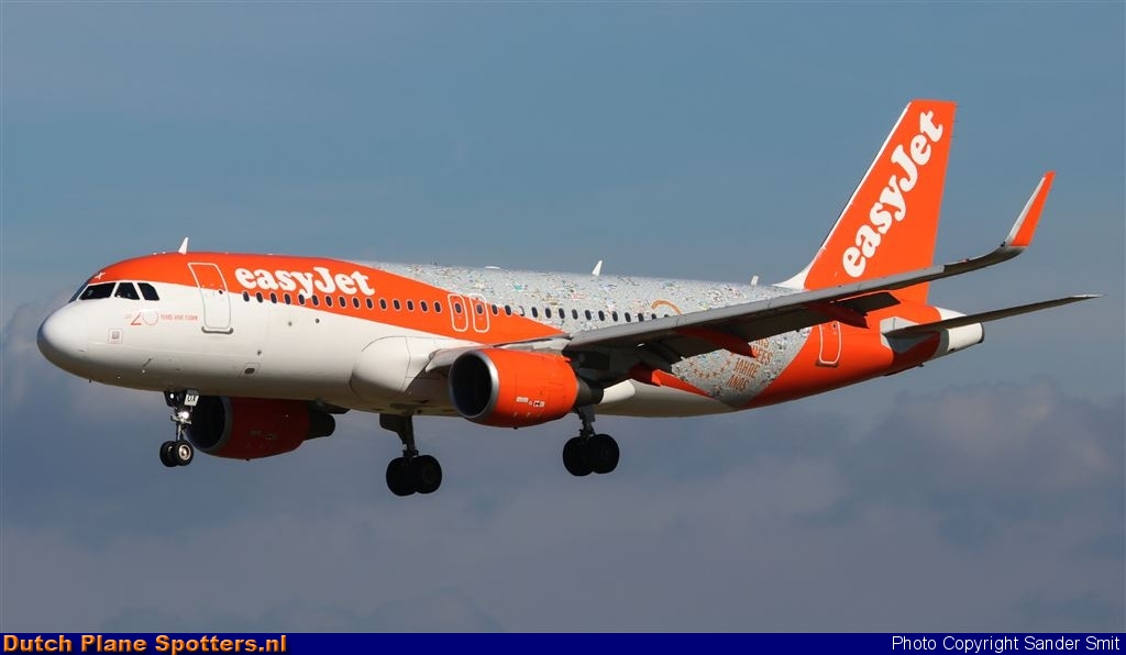 G-EZOX Airbus A320 easyJet by Sander Smit