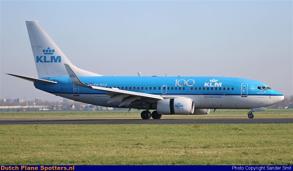 PH-BGX Boeing 737-700 KLM Royal Dutch Airlines by Sander Smit