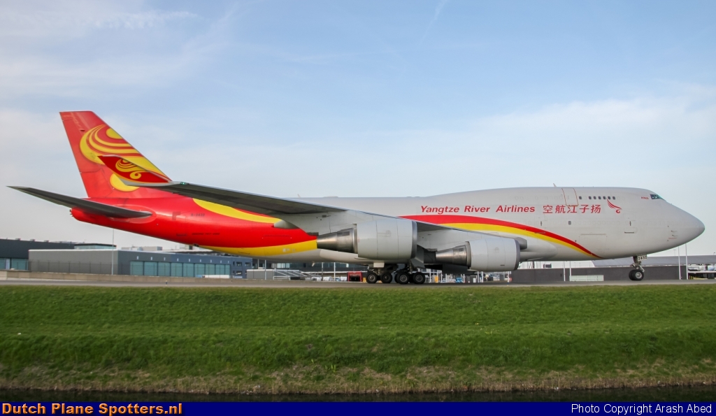 B-2432 Boeing 747-400 Yangtze River Airlines by Arash Abed