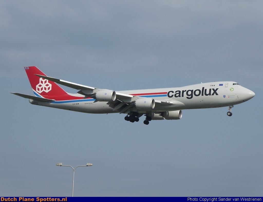 LX-VCN Boeing 747-8 Cargolux by Sander van Westrienen