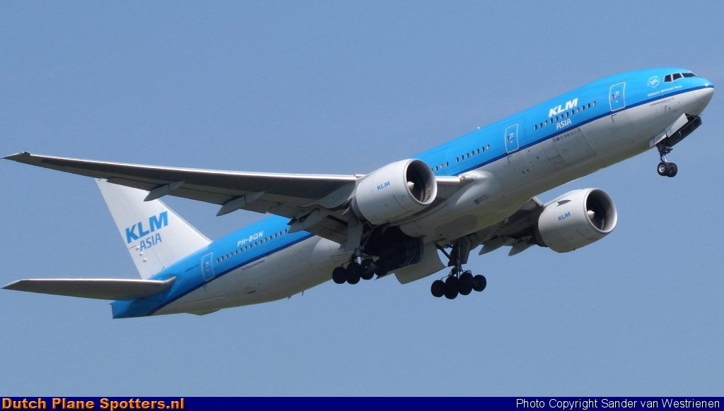 PH-BQN Boeing 777-200 KLM Royal Dutch Airlines by Sander van Westrienen
