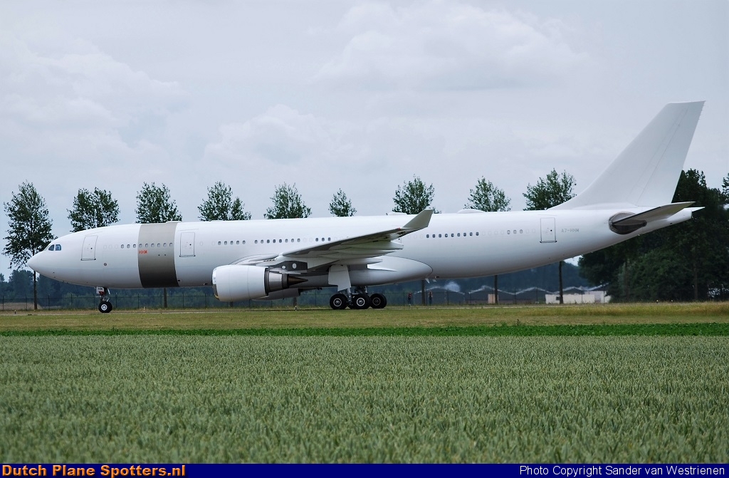A7-HHM Airbus A330-200 Qatar Amiri Flight by Sander van Westrienen