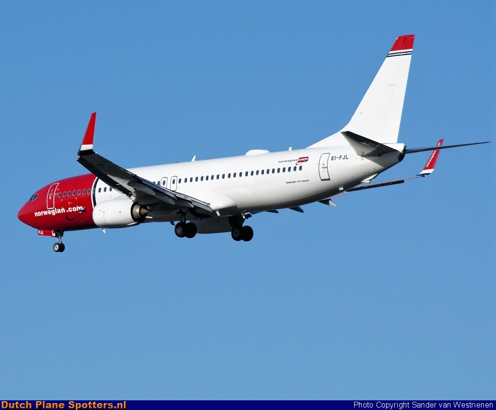EI-FJL Boeing 737-800 Norwegian Air International by Sander van Westrienen