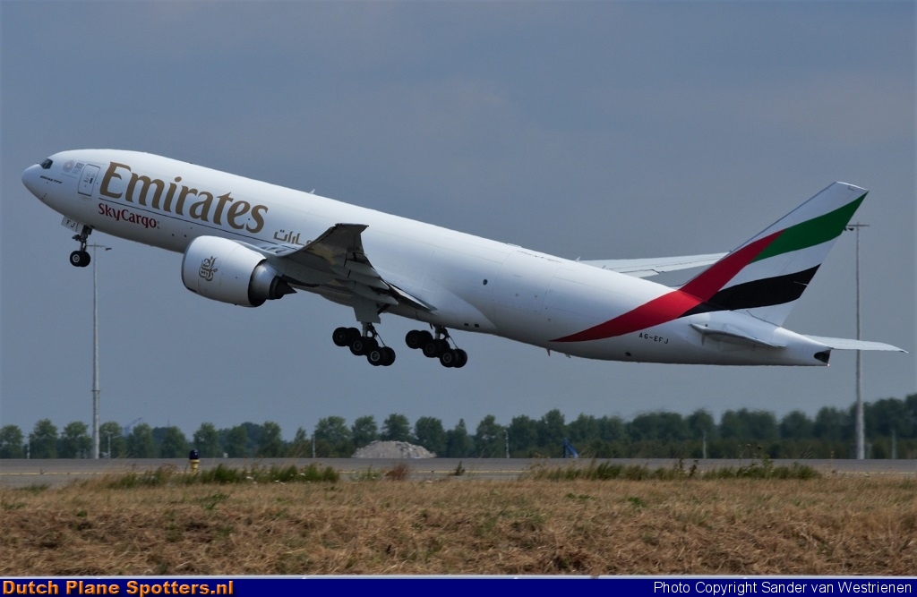 A6-EFJ Boeing 777-F Emirates Sky Cargo by Sander van Westrienen