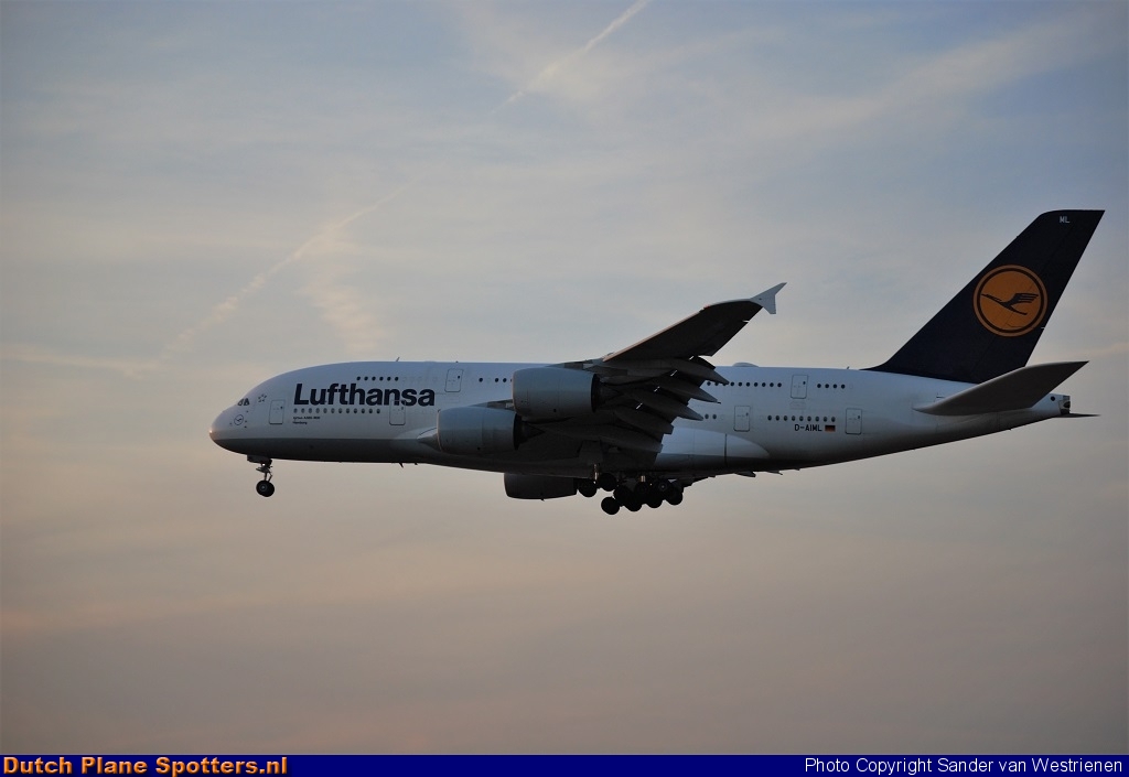 D-AIML Airbus A380-800 Lufthansa by Sander van Westrienen