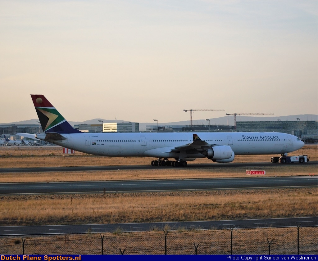 ZS-SNA Airbus A340-600 South African Airlines by Sander van Westrienen