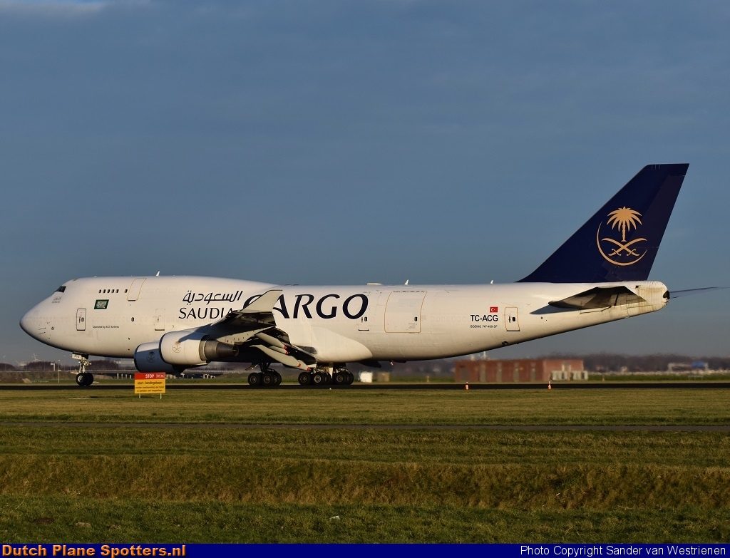 TC-ACG Boeing 747-400 ACT Airlines (Saudi Arabian Cargo) by Sander van Westrienen