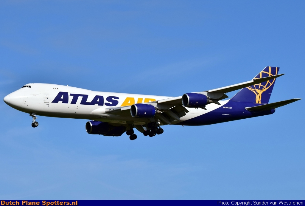 N854GT Boeing 747-8 Atlas Air by Sander van Westrienen