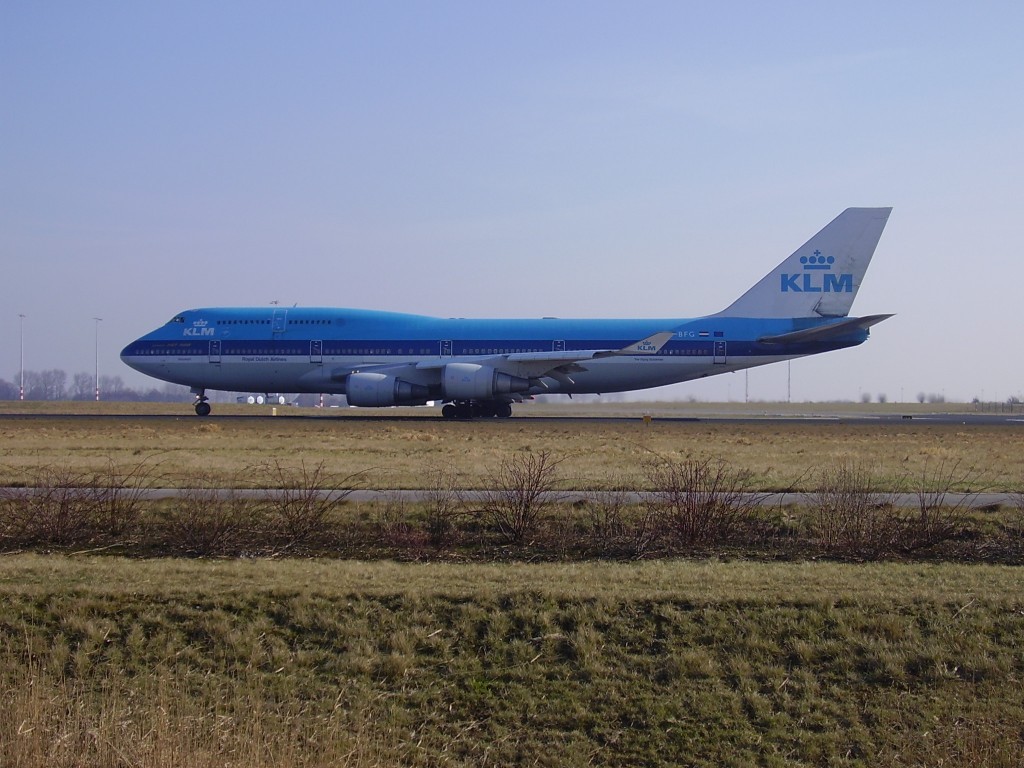 PH-BFG Boeing 747-400 KLM Royal Dutch Airlines by danny lemckert