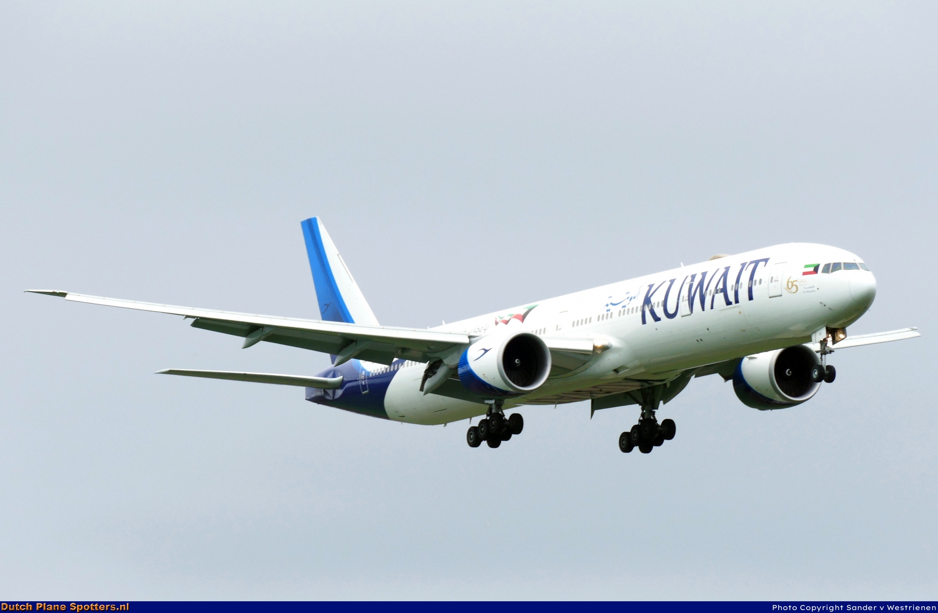 9K-AOF Boeing 777-300 Kuwait Airways by Sander v Westrienen