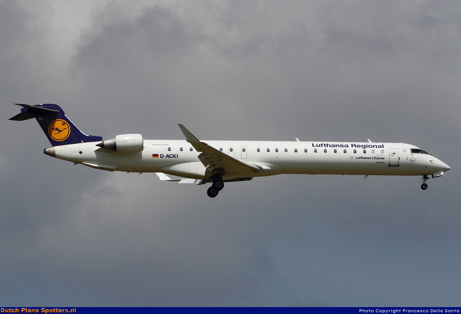 D-ACKI Bombardier Canadair CRJ900 CityLine (Lufthansa Regional) by Francesco Della Santa