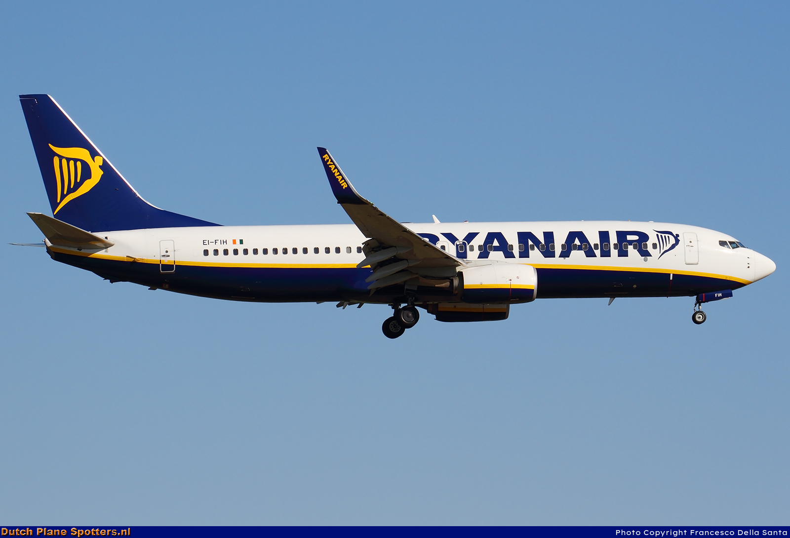 EI-FIH Boeing 737-800 Ryanair by Francesco Della Santa