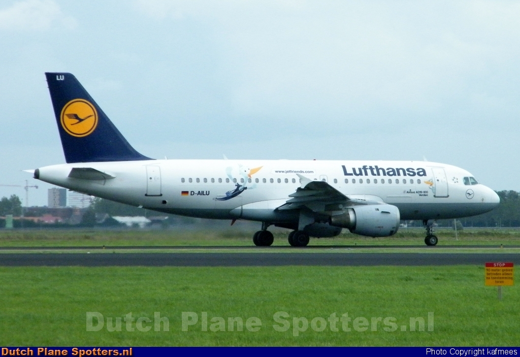D-AILU Airbus A319 Lufthansa by Peter Veerman