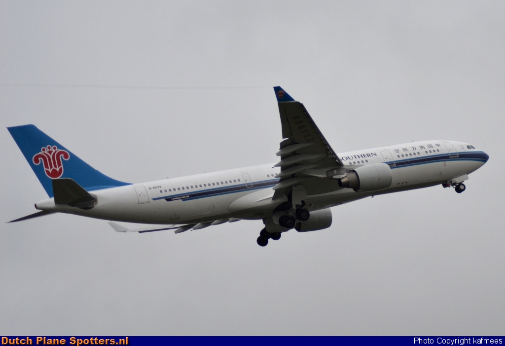 B-6532 Airbus A330-200 China Southern by Peter Veerman