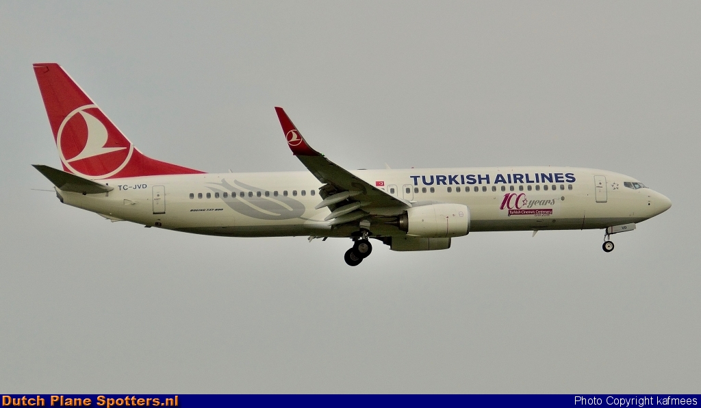 TC-JVD Boeing 737-800 Turkish Airlines by Peter Veerman