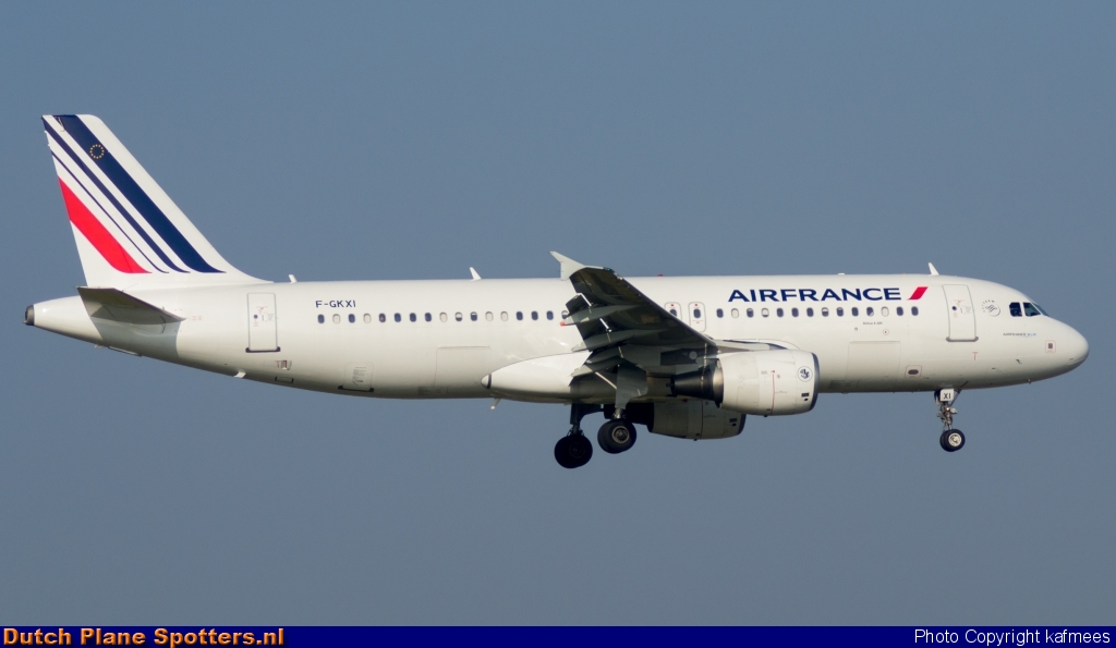 F-GKXI Airbus A320 Air France by Peter Veerman