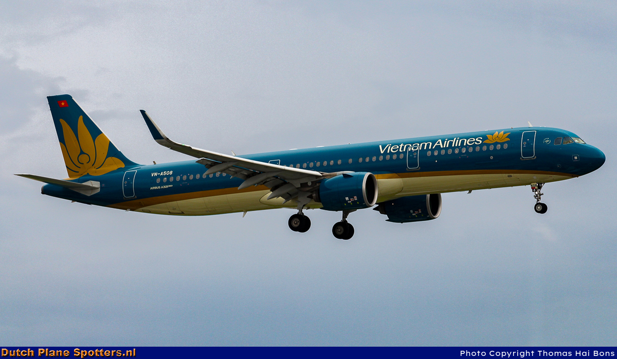 VN-A508 Airbus A321neo Vietnam Airlines by Thomas Hai Bons