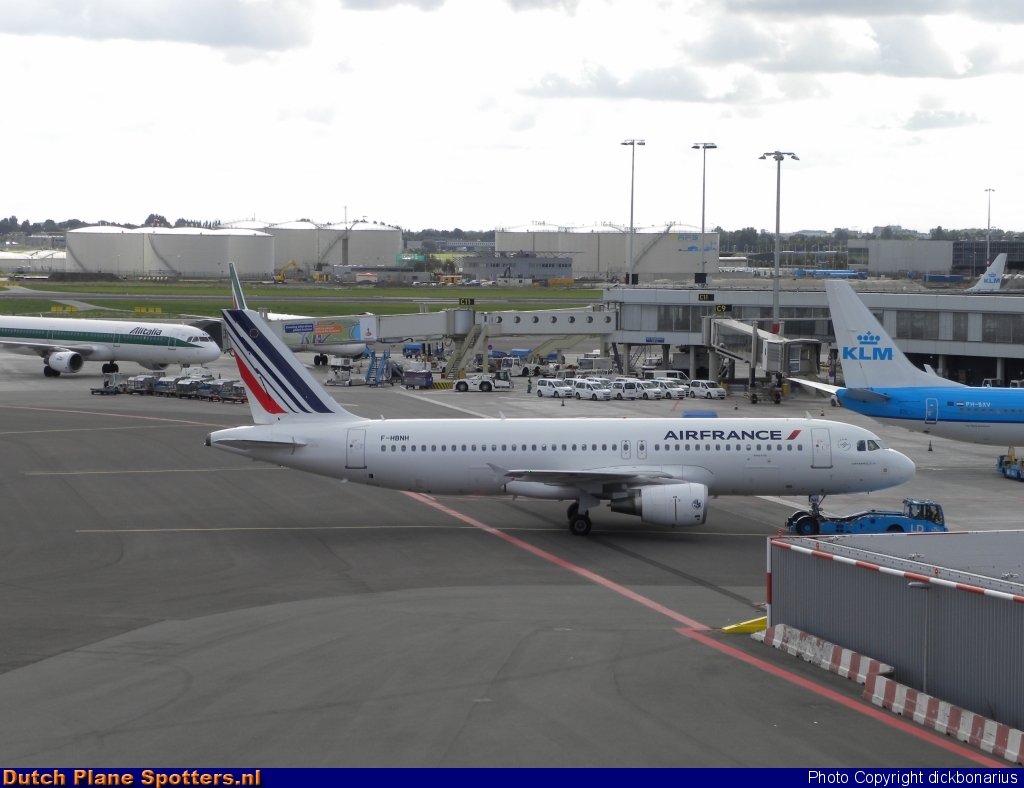 F-HBNH Airbus A320 Air France by dickbonarius