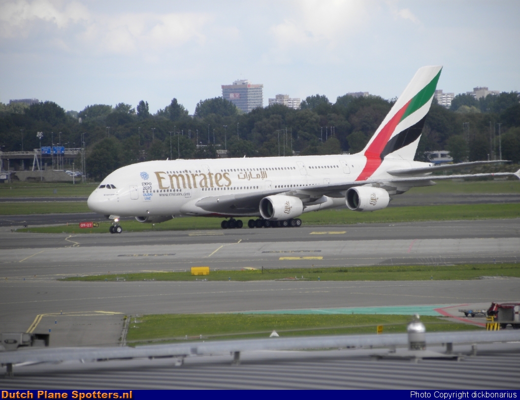 A6-EEC Airbus A380-800 Emirates by dickbonarius