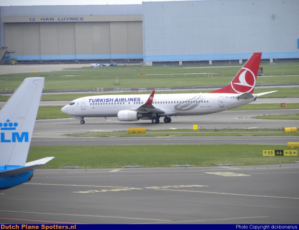TC-JFD Boeing 737-800 Turkish Airlines by dickbonarius
